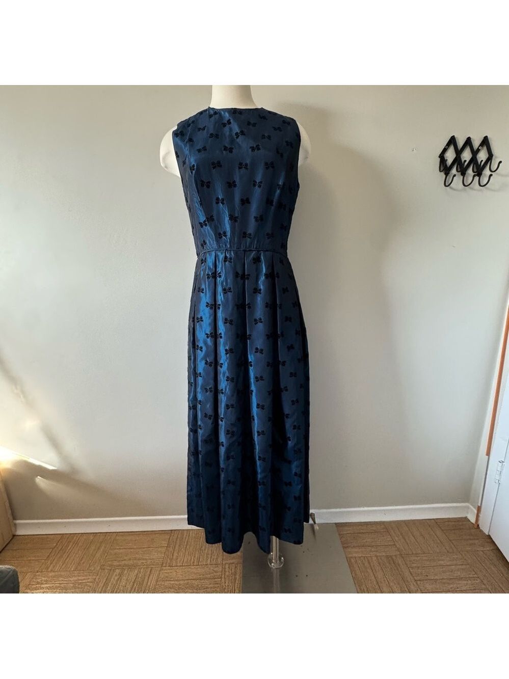 Susan Bristol Vintage Navy Bow-Embossed Midi Dress Size 10